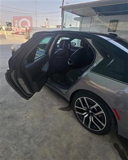 بي ام دبليو الفئة 7